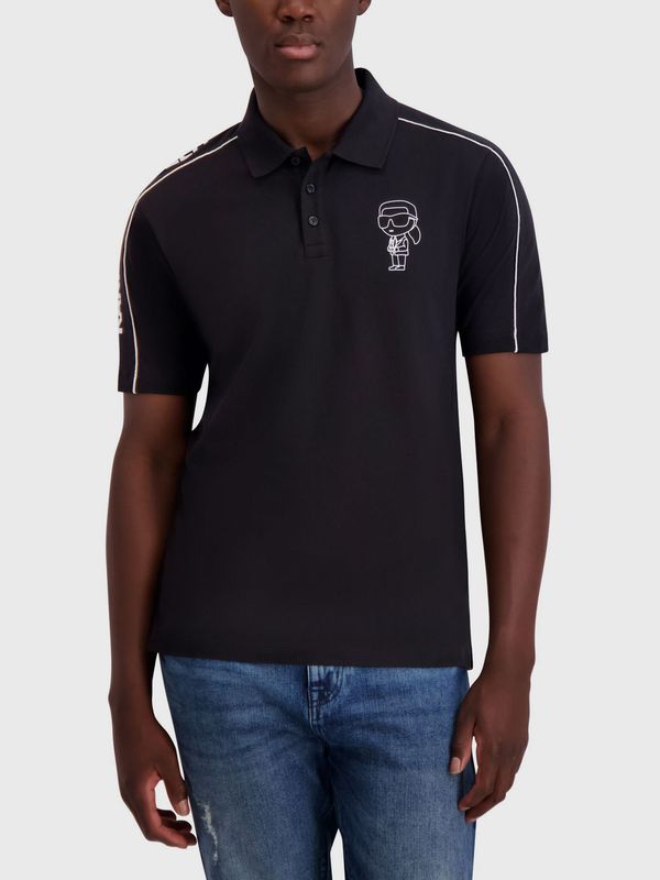 Polo con diseño en contraste