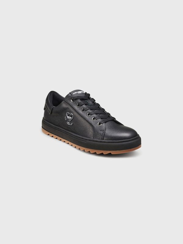 Zapatillas de cuero con parche