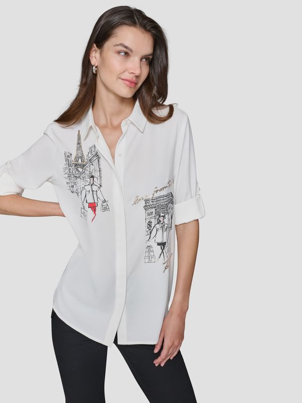 Camisa con diseño urbano