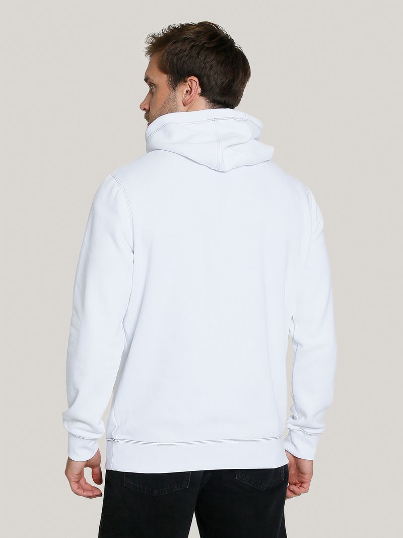 label-3