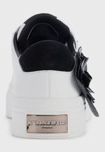 label-3