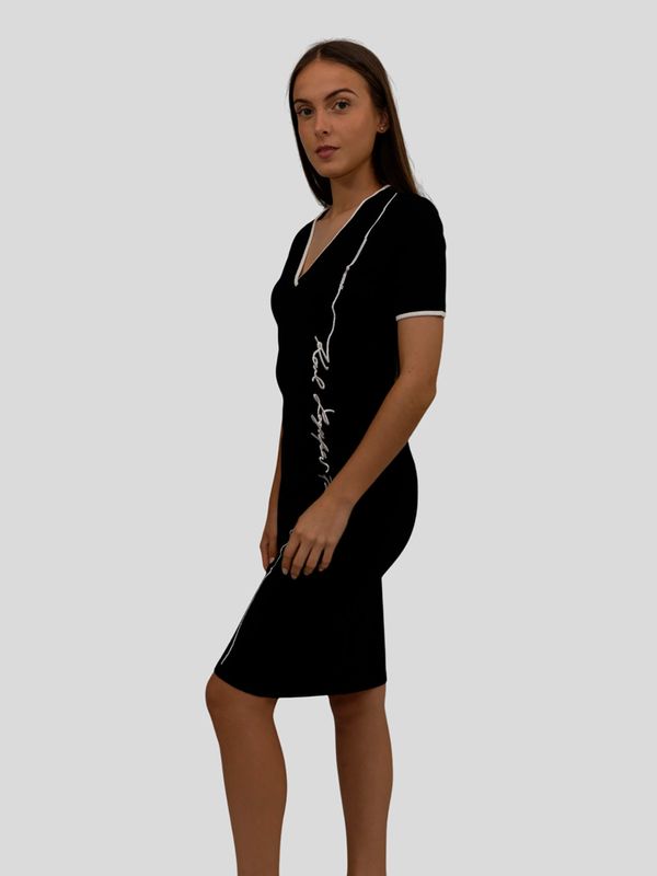 Vestido slim con cuello en v
