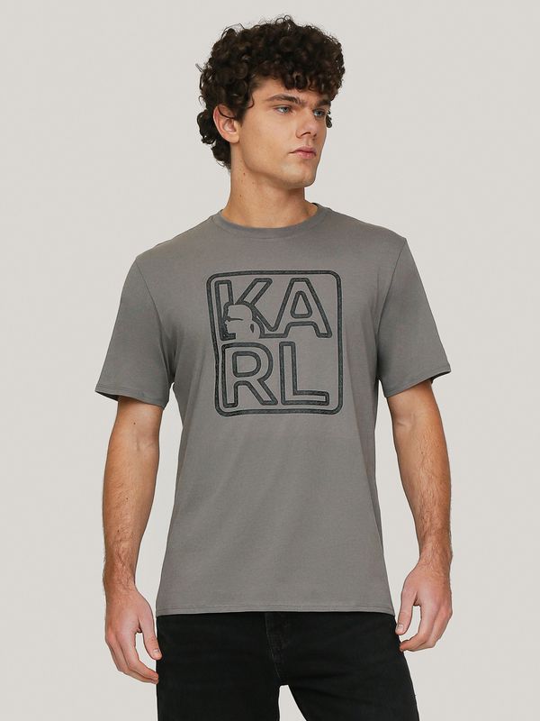 Polera gráfica con perfil