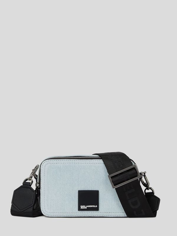 Cartera denim con logo en caja