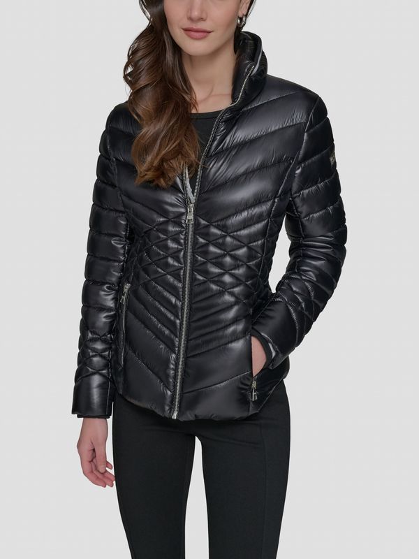 Chaqueta puffer con cuello alto