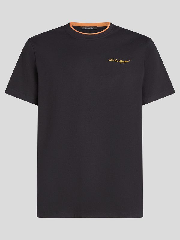 Polera con detalles en contraste