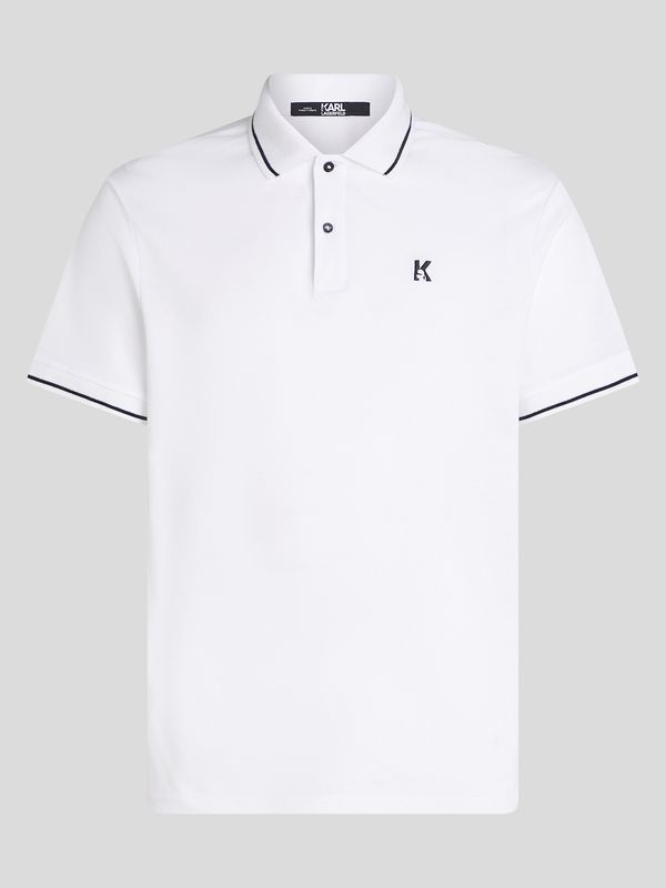 Polo con  ribetes en contraste