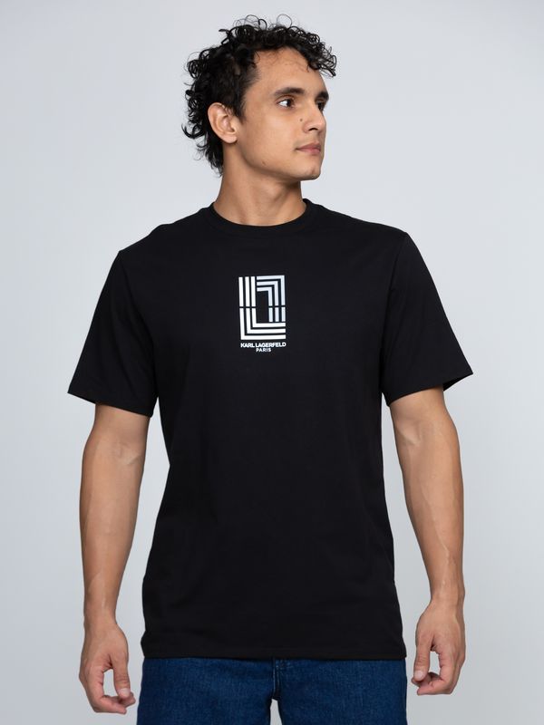 Polera con logo geométrico