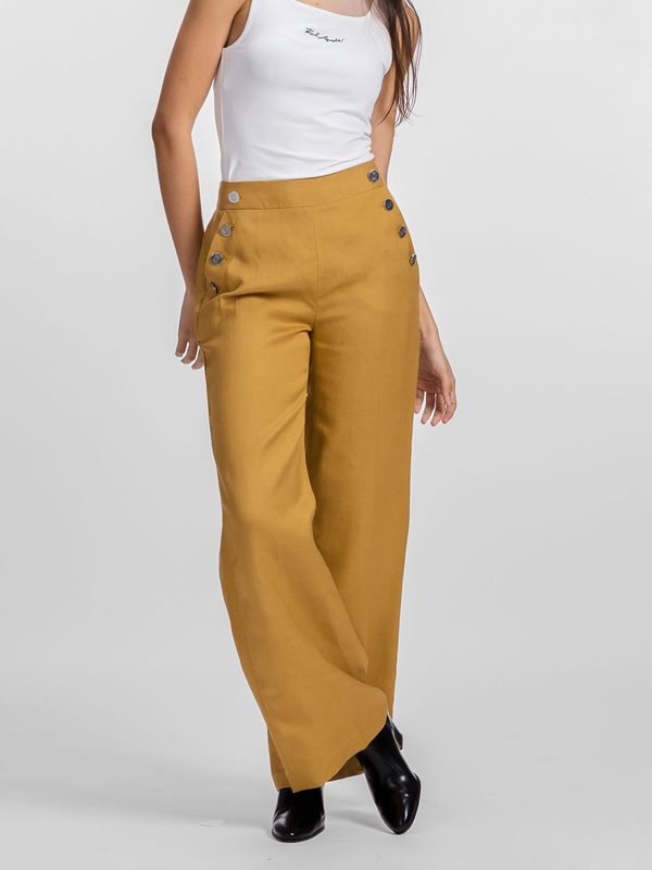 Pantalón con inspiración náutica