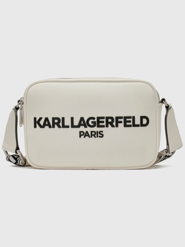 Cartera bandolera con logo en contraste